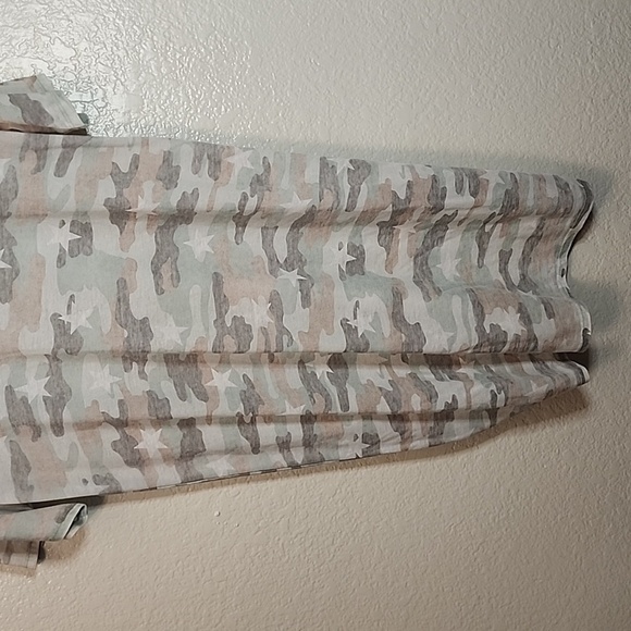 Lucky Brand Camouflage & Stars T-shirt Dress - Picture 10 of 12